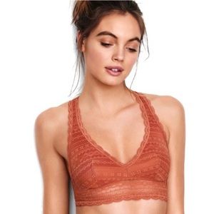 2/$20 Victoria’s Secret | Lace Bralette